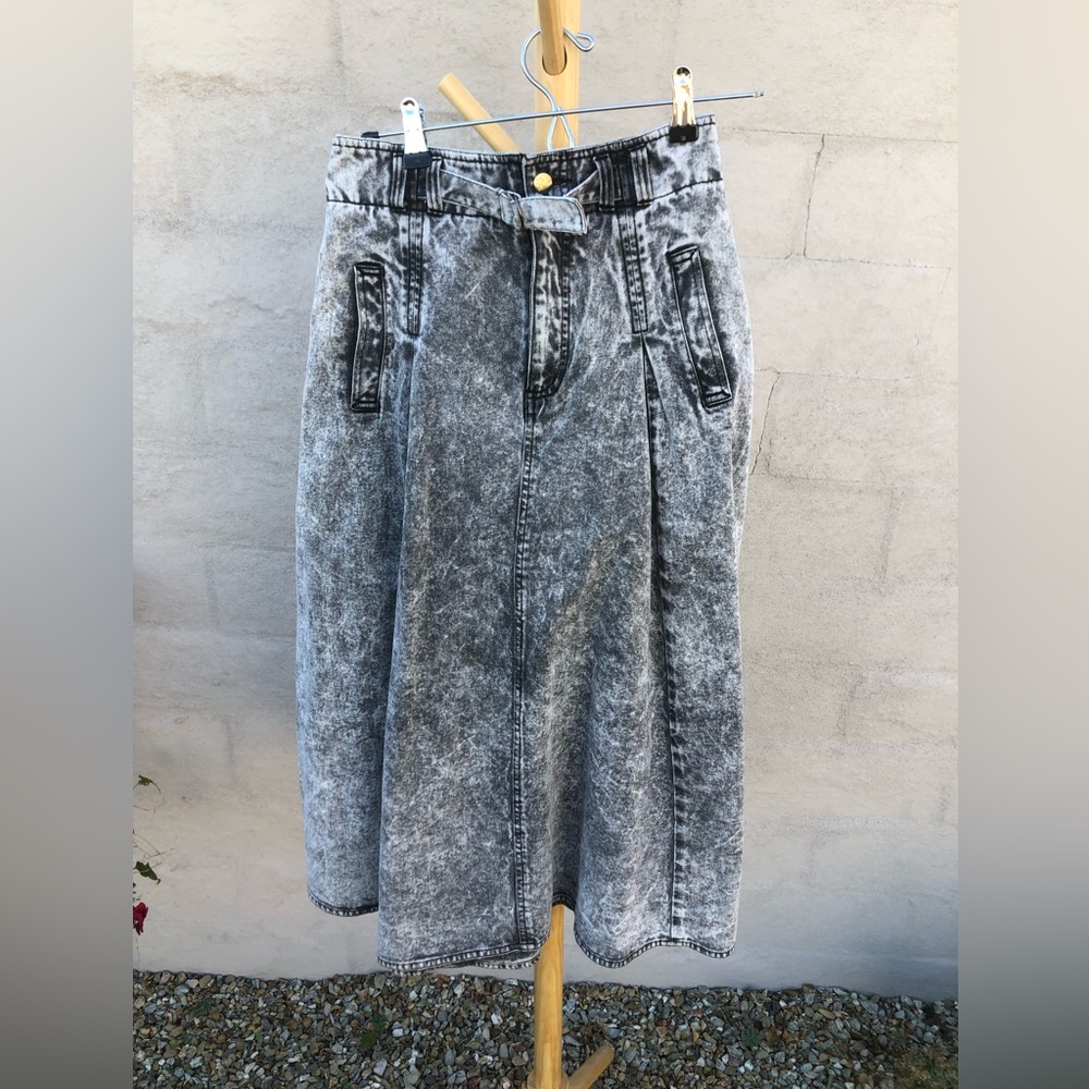 Vintage grey acid wash denim high waisted pleated midi/ maxi denim skirt - Picture 4 of 14